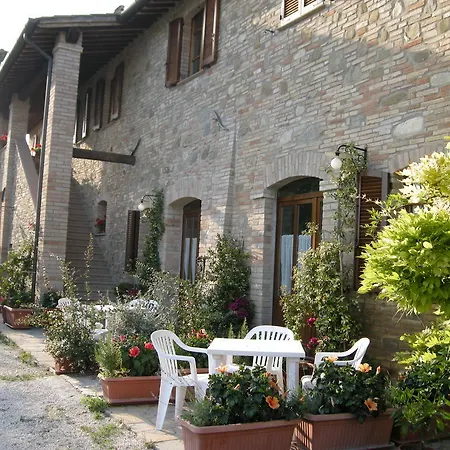 Alloggio per agriturismo Bellarosa *