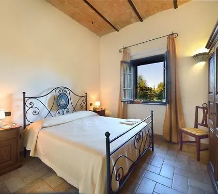 Agriturismo Bellarosa * Ассизи