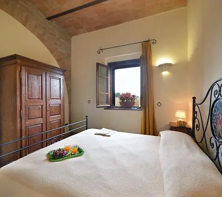 Agriturismo Bellarosa * Ассизи