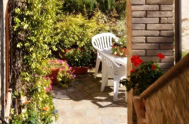 Agriturismo Bellarosa Фермерский дом *