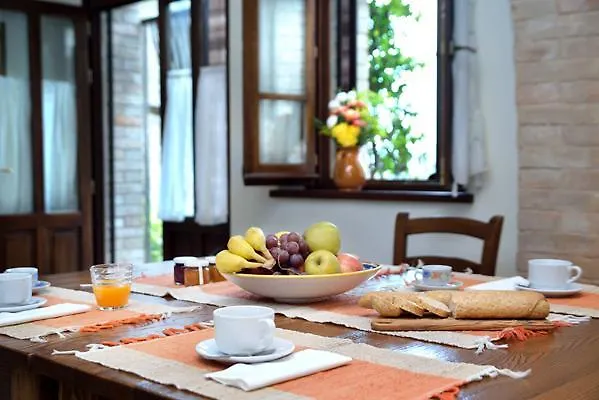 Agriturismo Bellarosa Фермерский дом